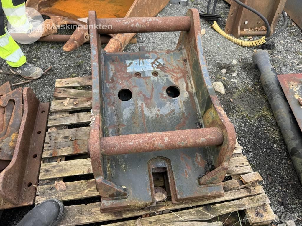  Adapterfäste S70 - B30 Rýchlospojky