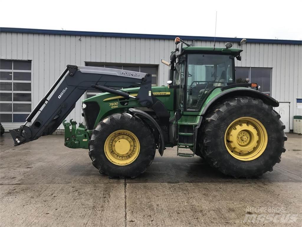 John Deere 7930 Traktory