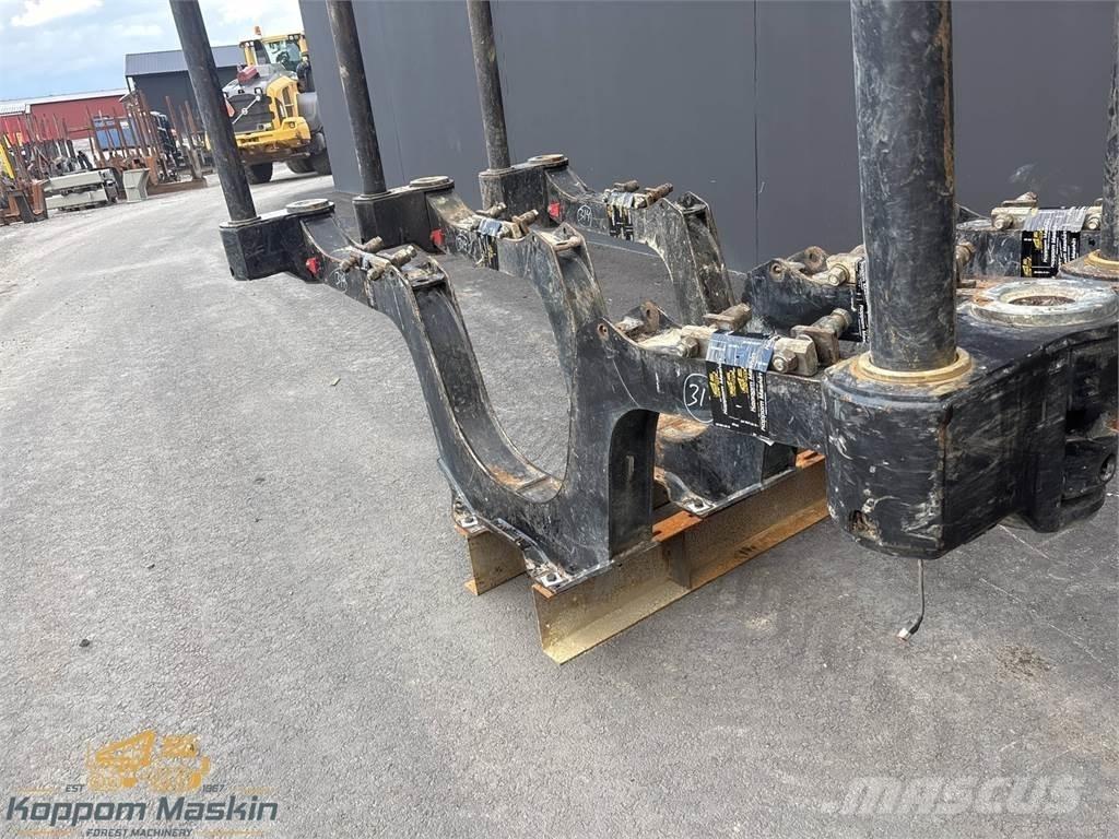 Komatsu 855 Ďalšie komponenty
