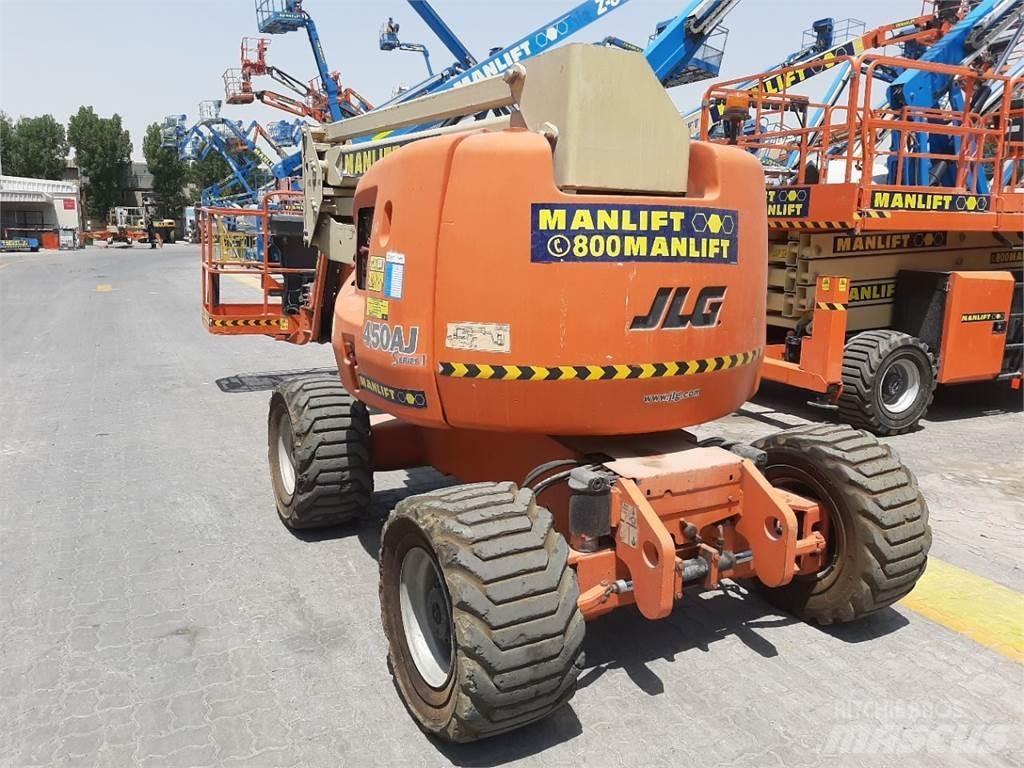 JLG 450AJ Kĺbové plošiny