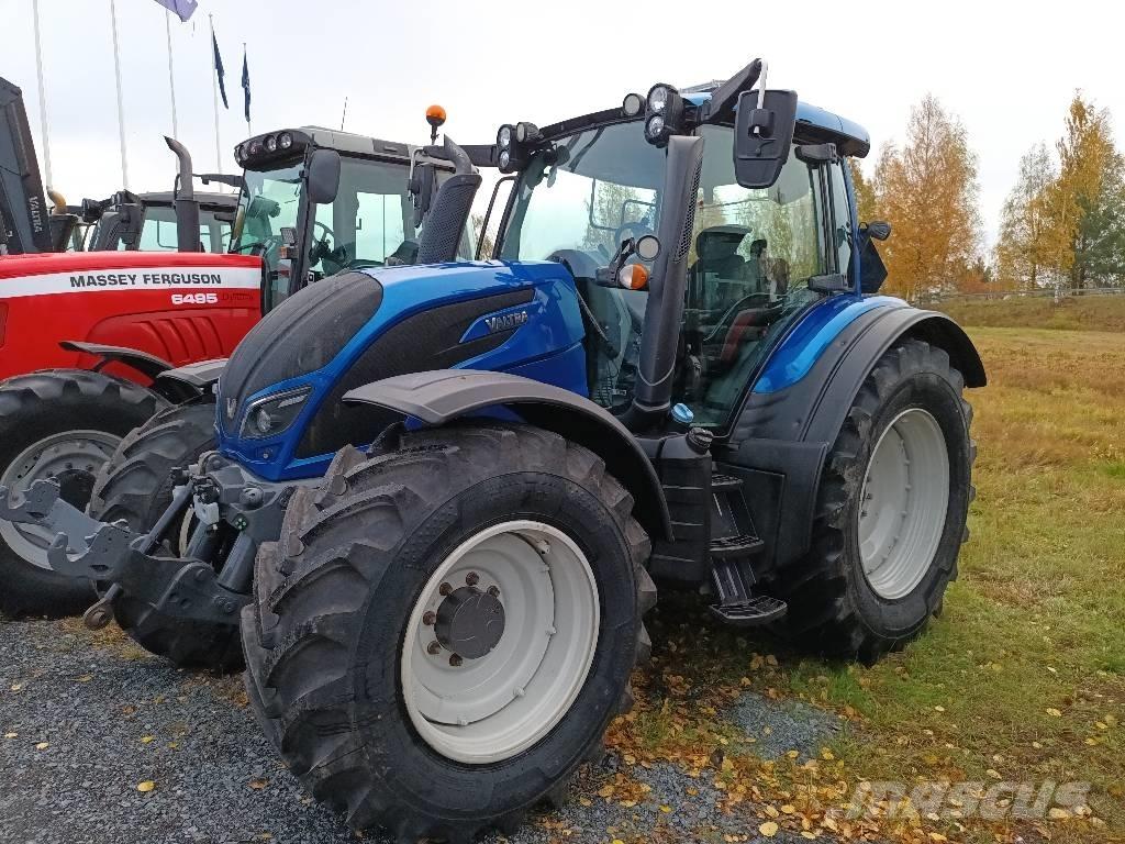 Valtra N174 E versu Traktory