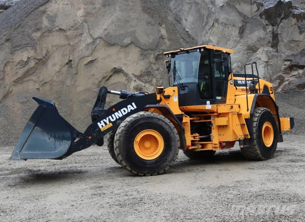 Hyundai HL 975 ACVT Kolesové nakladače