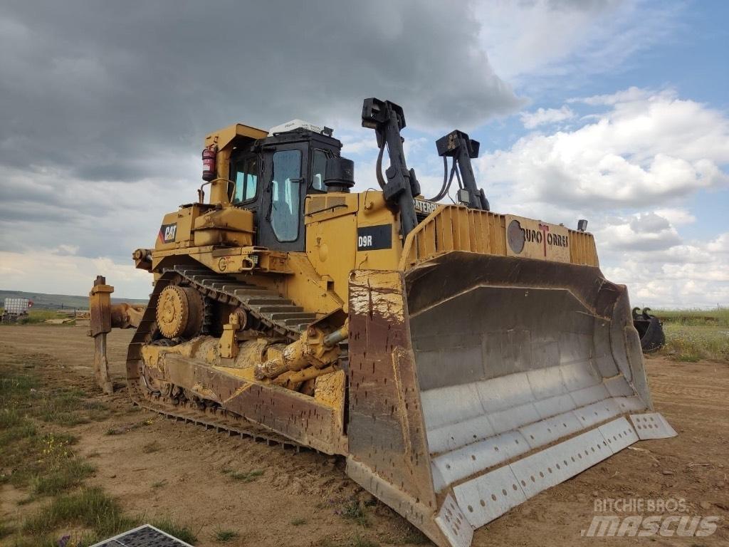 CAT D 9 R Pásové dozéry