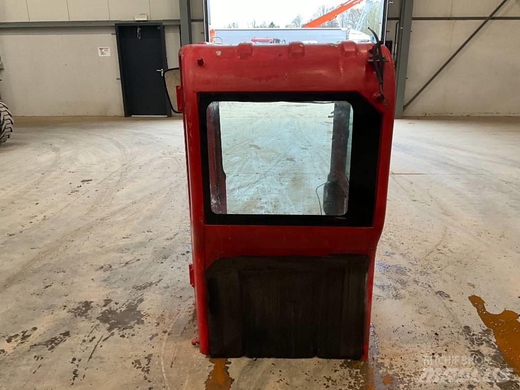 Bobcat E 80 Kabíny a interiér