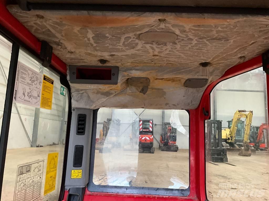 Bobcat E 80 Kabíny a interiér