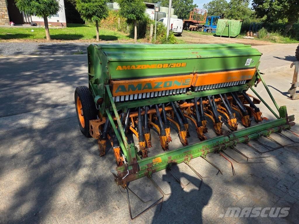 Amazone D8-30 Mechanické sejačky