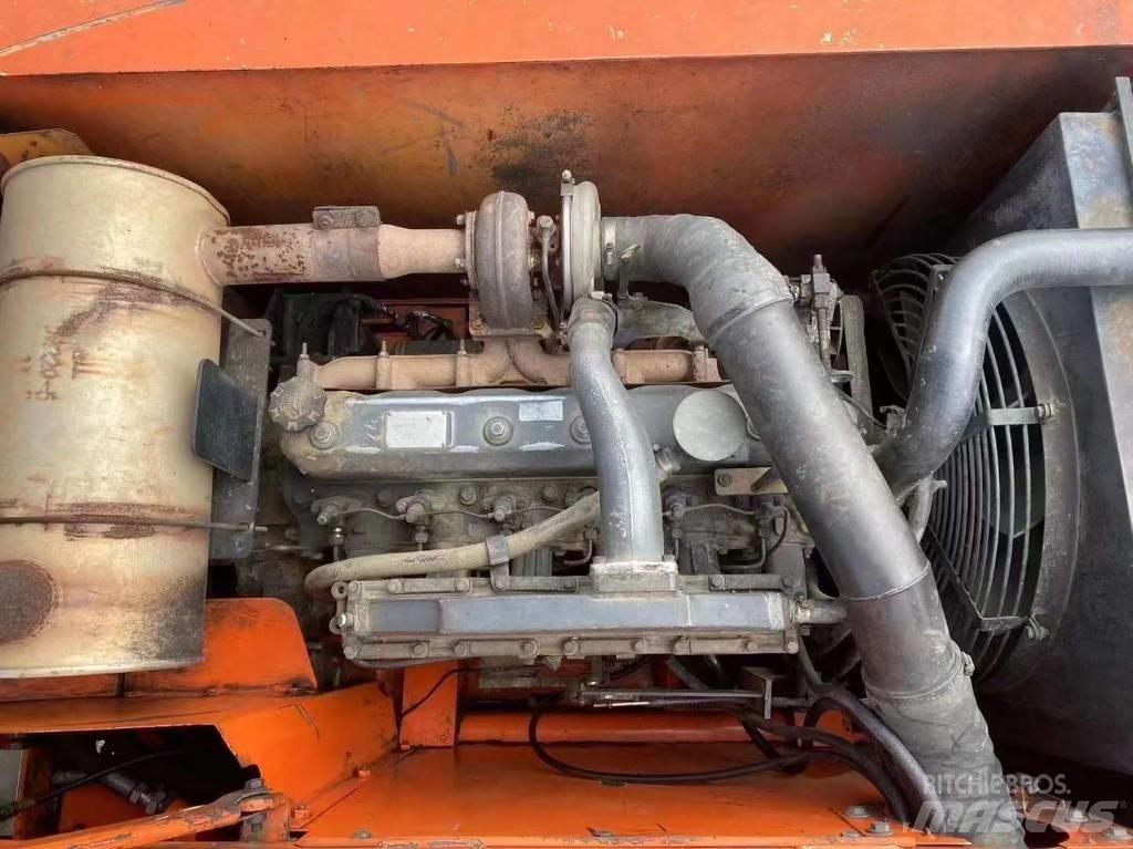 Doosan DH 225 LC-7 Pásové rýpadlá