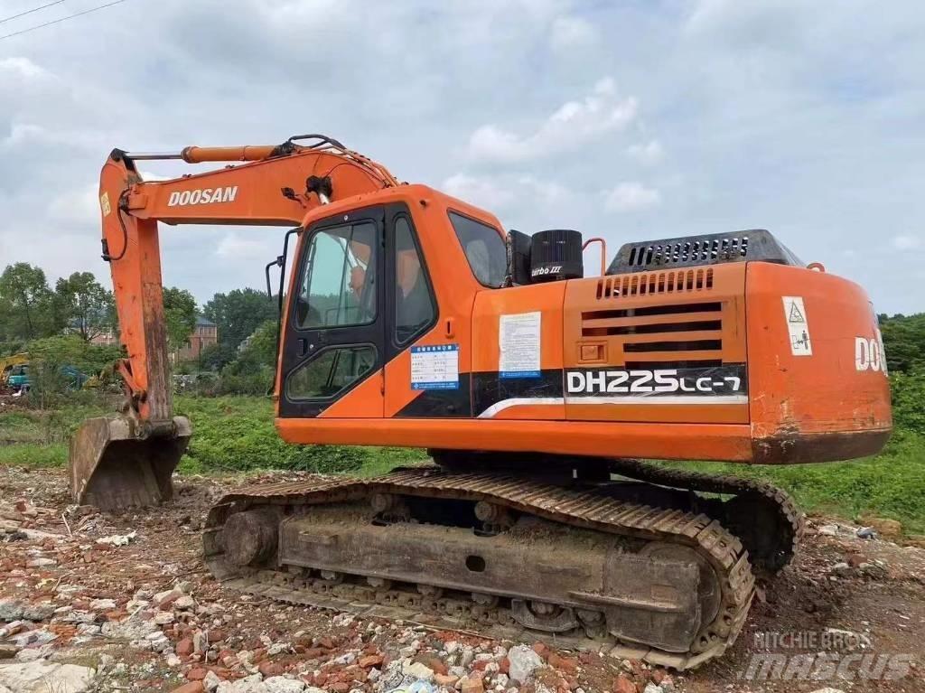 Doosan DH 225 LC-7 Pásové rýpadlá