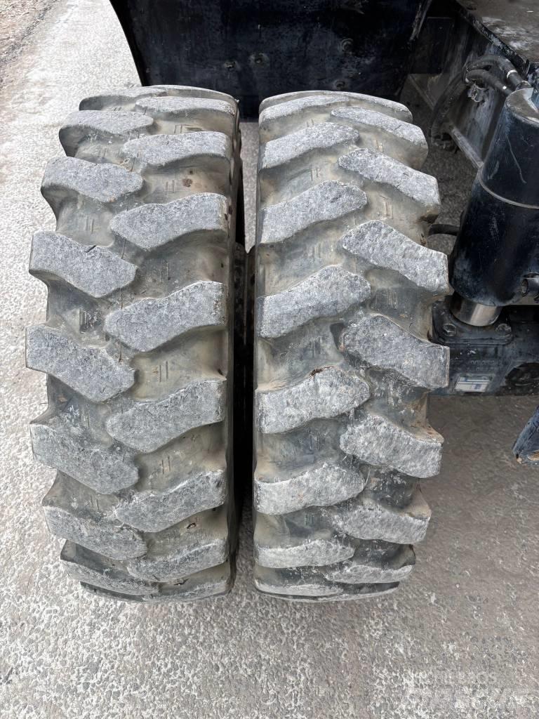 Hitachi ZX 140 W-5B Kolesové rýpadlá