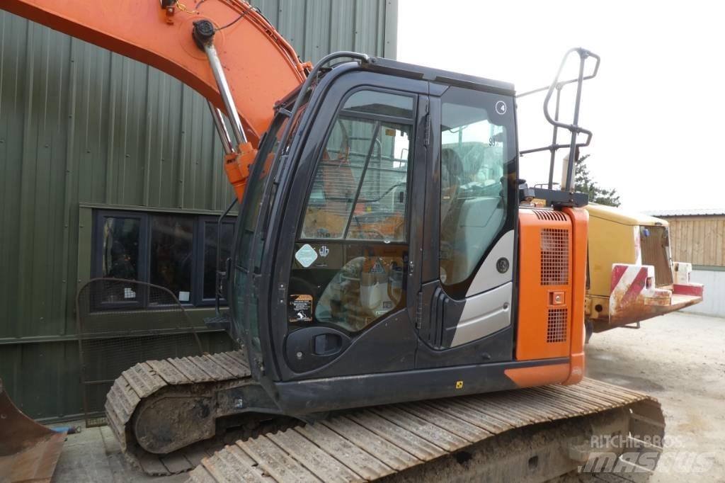 Hitachi ZX 135 US-6 Pásové rýpadlá