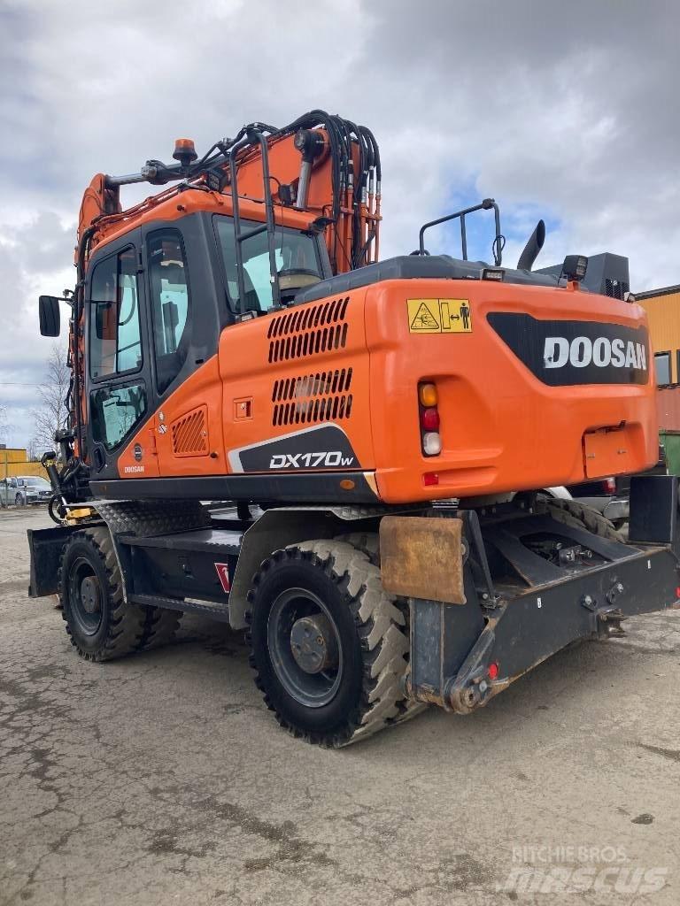 Doosan DX 170 W Kolesové rýpadlá