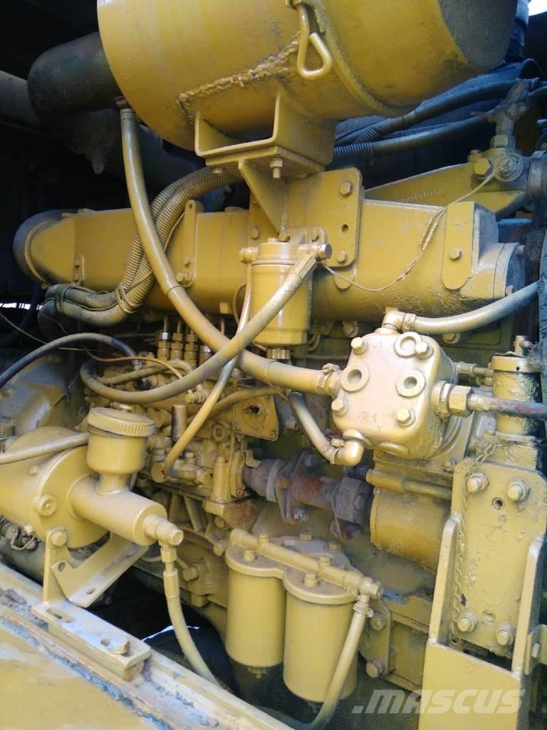 CAT 966 F Kolesové nakladače