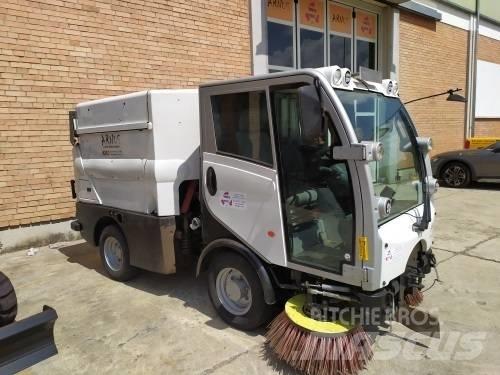 Bucher CC 2020 Zametacie stroje