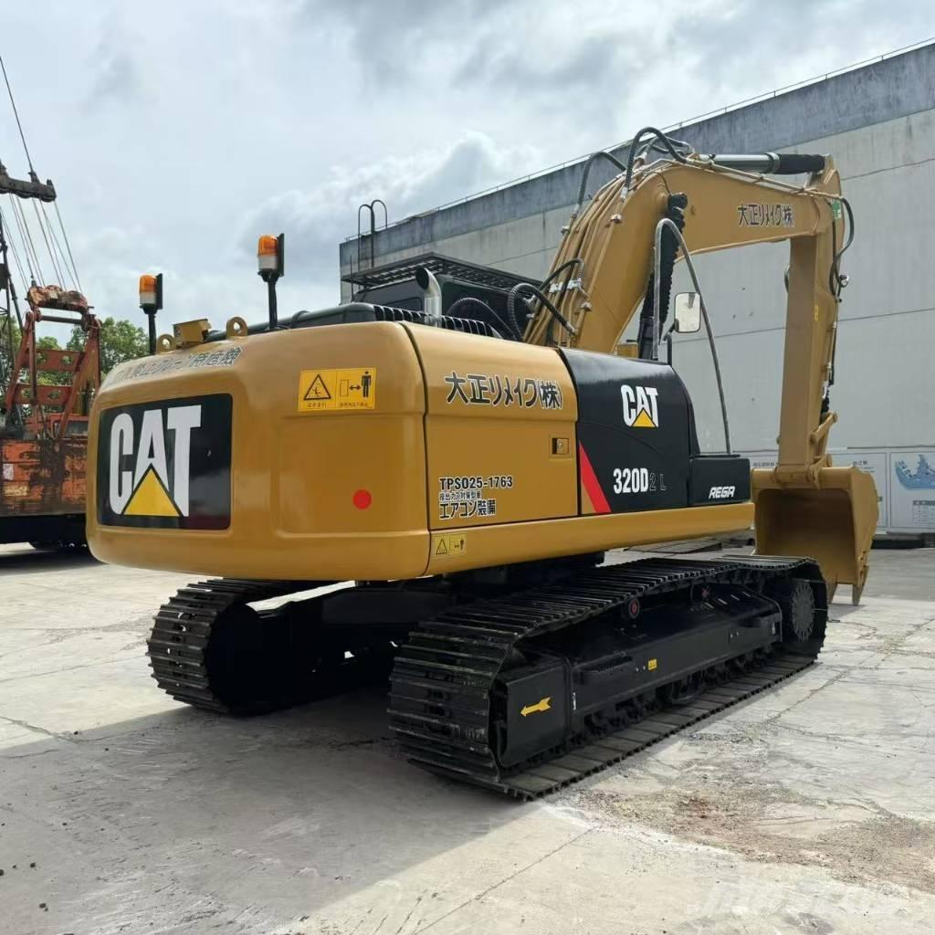 CAT 320 D2 Pásové rýpadlá