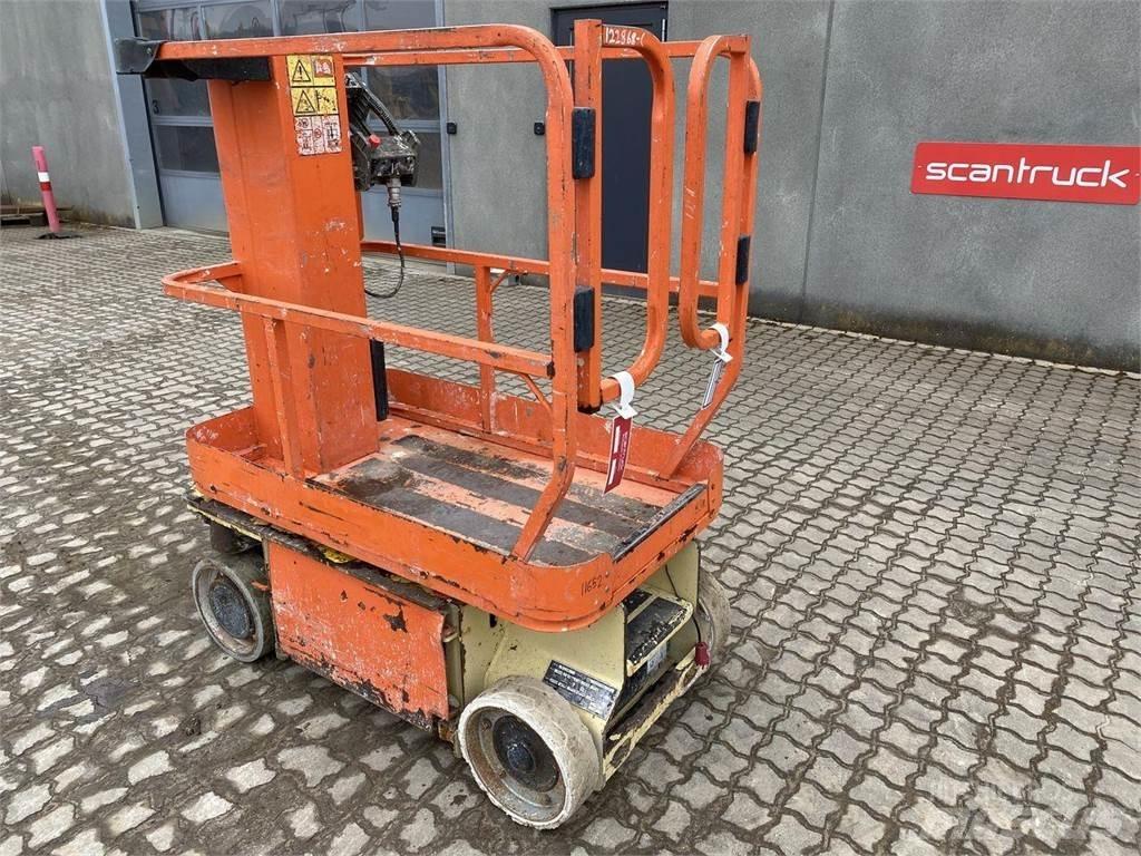 JLG 1230ES Vertikálne stĺpové výťahy