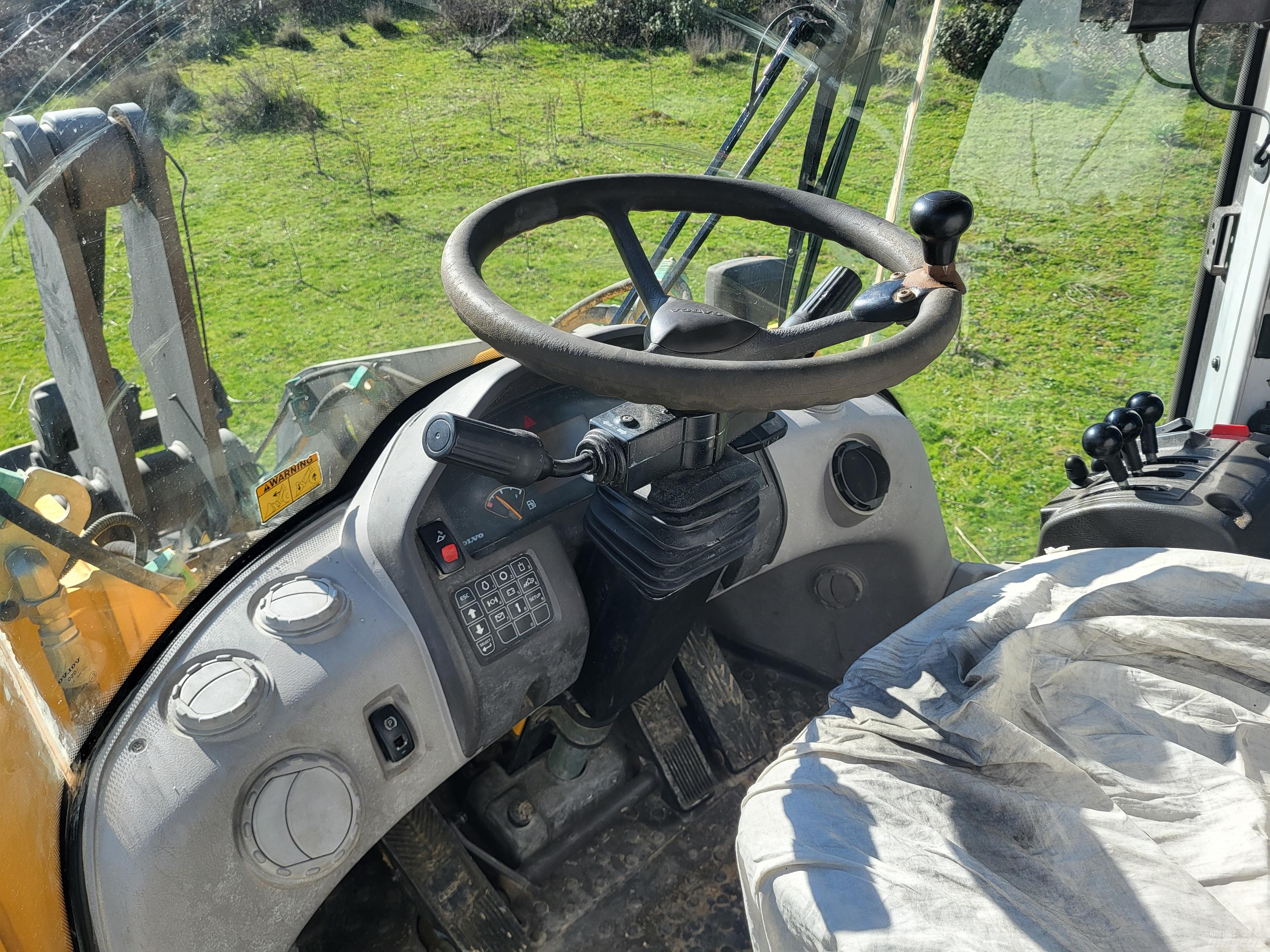 Volvo L90f Kolesové nakladače
