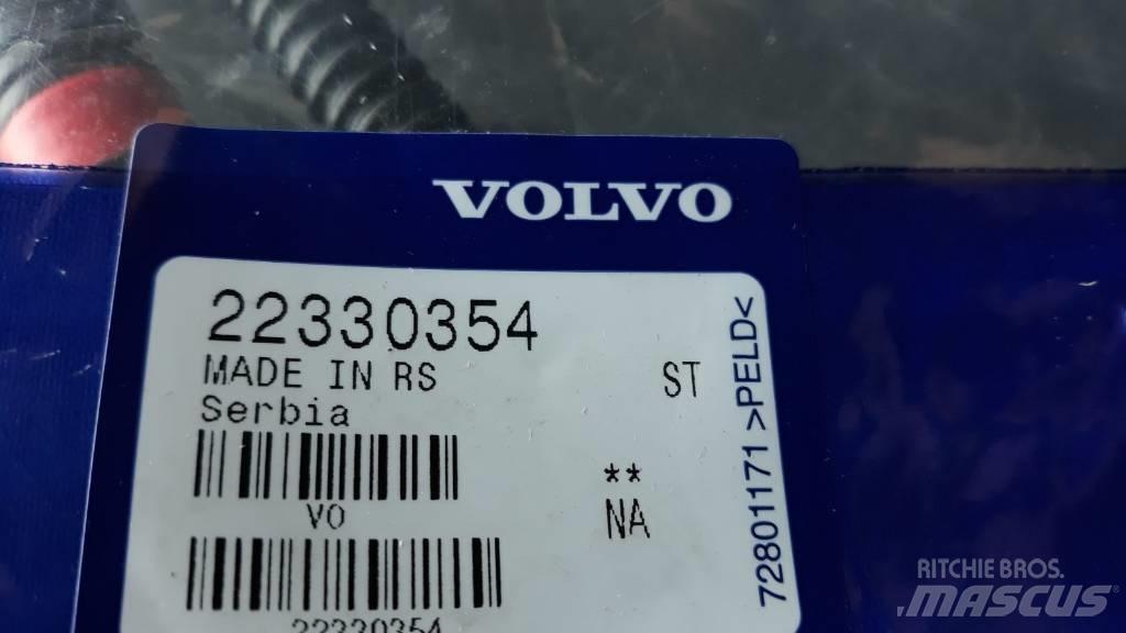 Volvo HOSE 22330354 Doprava – ostatné