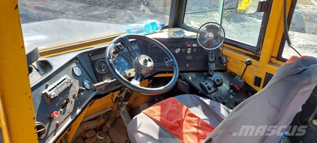 Volvo A 25 B , A 25 C Kĺbové nákladné autá