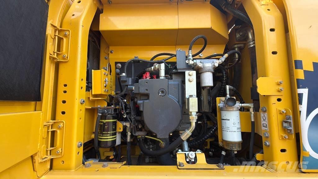 Komatsu HB 215 LC-3 Pásové rýpadlá