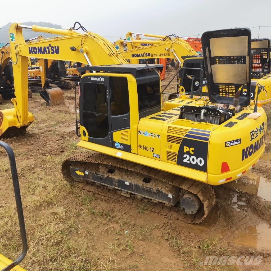 Komatsu PC200-8 Pásové rýpadlá