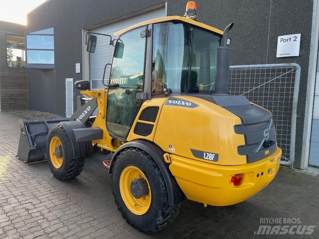 Volvo L28F Mininakladače