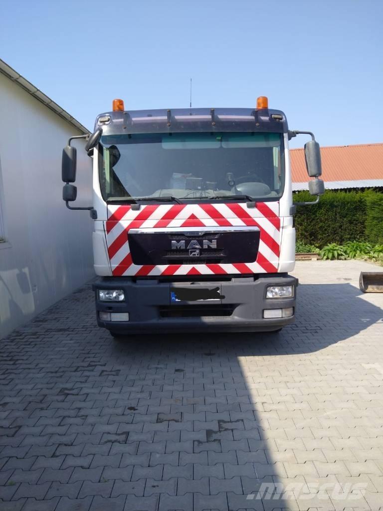 MAN TGM Plošinové nákladné automobily/nákladné automobily so sklápacími bočnicami