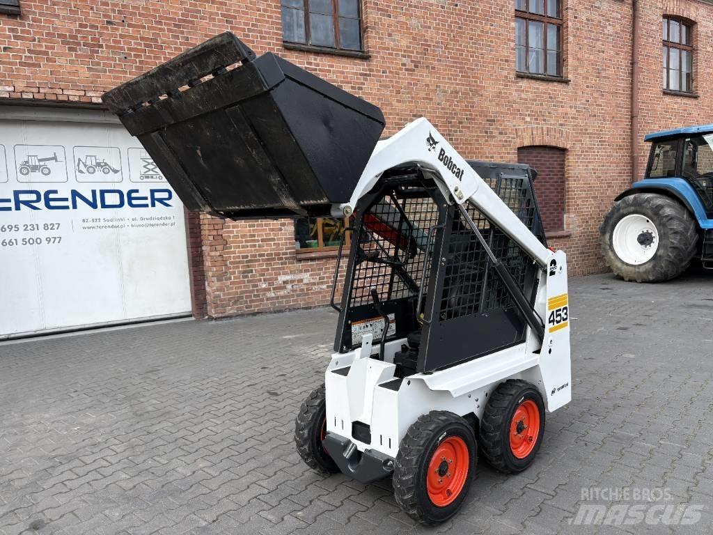 Bobcat 453 Šmykom riadené nakladače