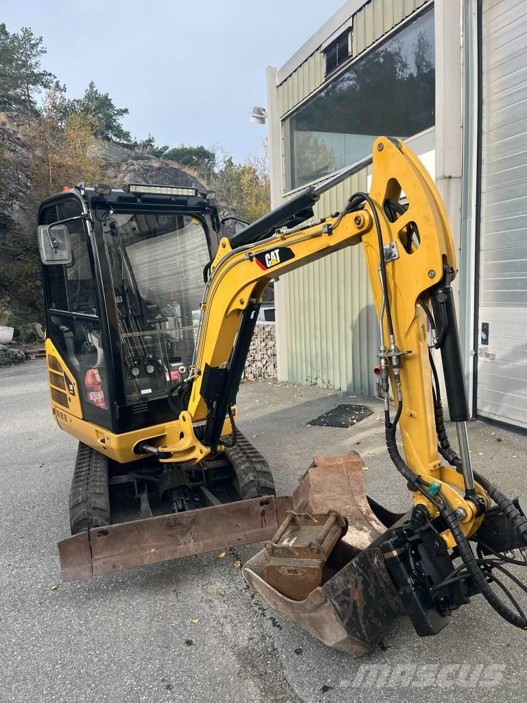 CAT 301.7 D Rototilt Mini rýpadlá < 7t