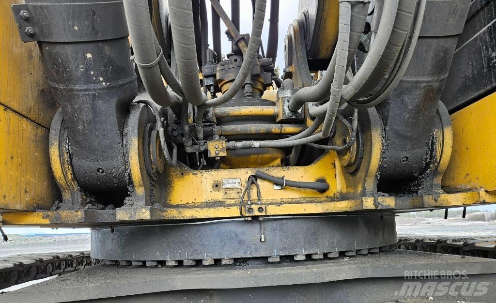 CAT 390 F Pásové rýpadlá