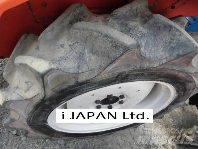 Kubota L 1-225 Traktory