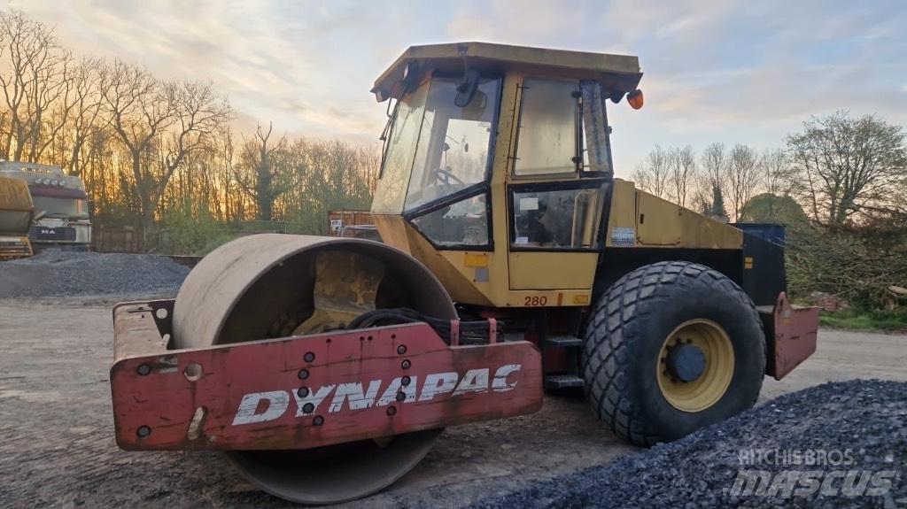 Dynapac Ca280d Tandemové valce