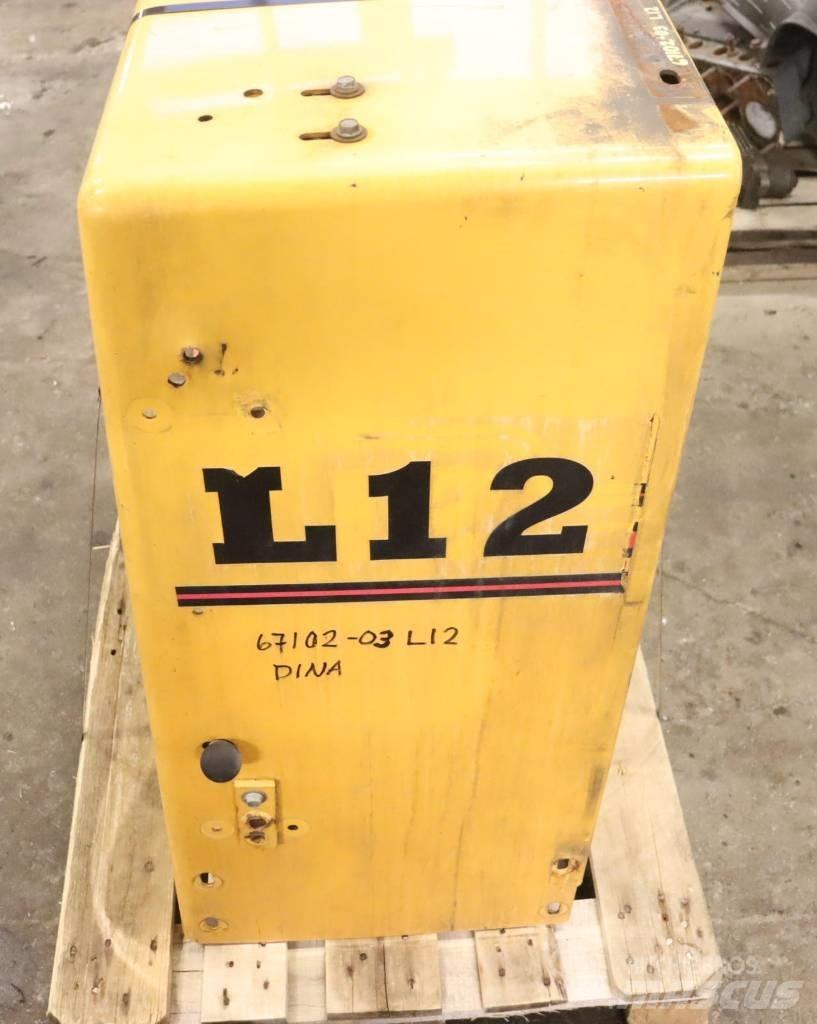 Ljungby L 12 Kabíny a interiér