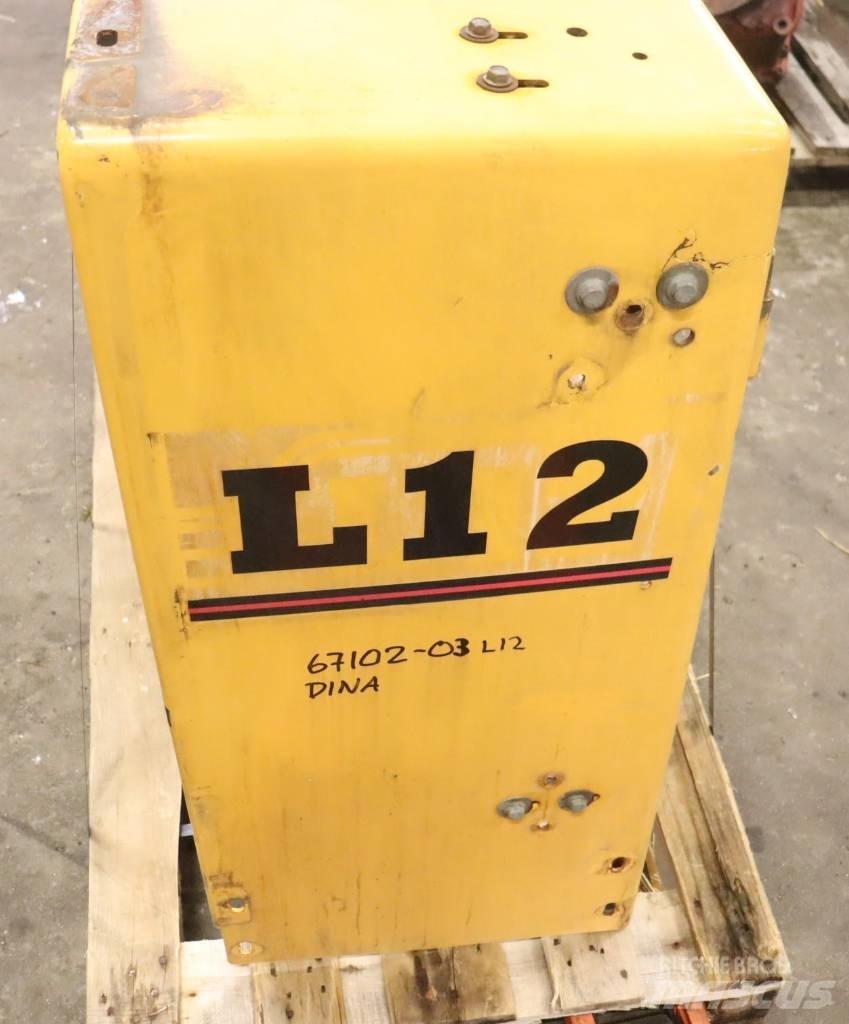 Ljungby L 12 Kabíny a interiér