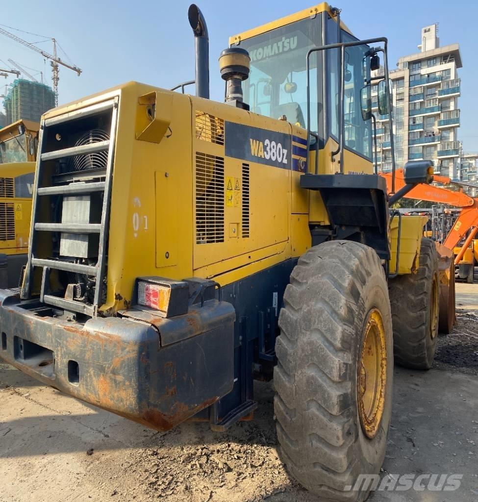 Komatsu WA 380-3 Kolesové nakladače