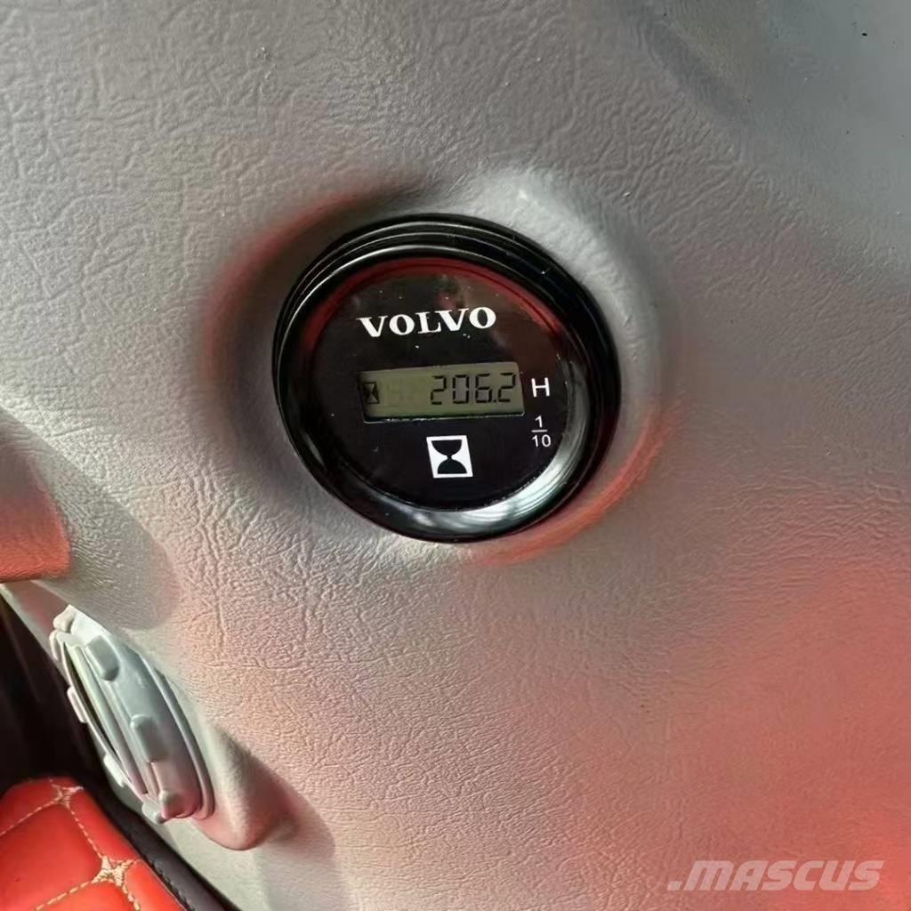 Volvo 480D Pásové rýpadlá