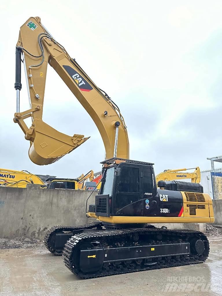 CAT 330 D2 Midi rýpadlá 7 t - 12 t