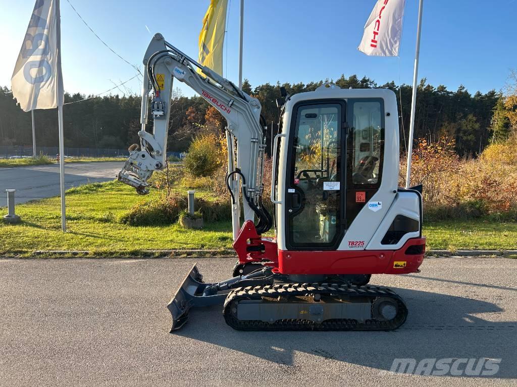 Takeuchi TB 225A V3 Mini rýpadlá < 7t