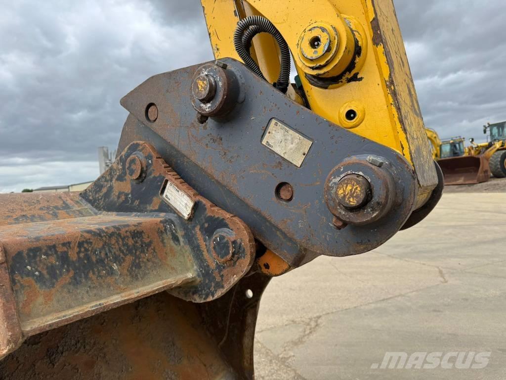 Komatsu PC 138 US-11 Pásové rýpadlá