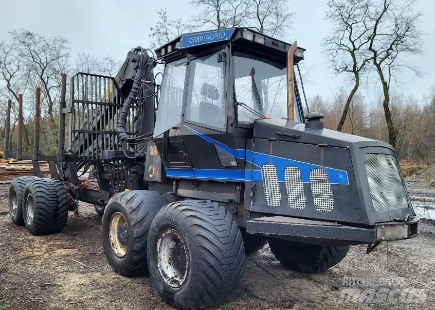 Preuss 8110 Lesné traktory