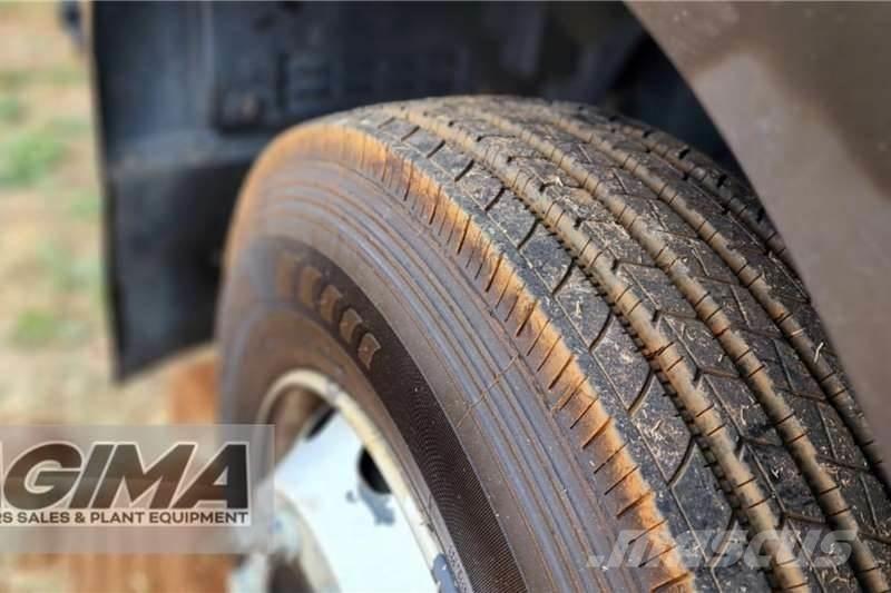 Isuzu FTR850 Ďalšie nákladné vozidlá