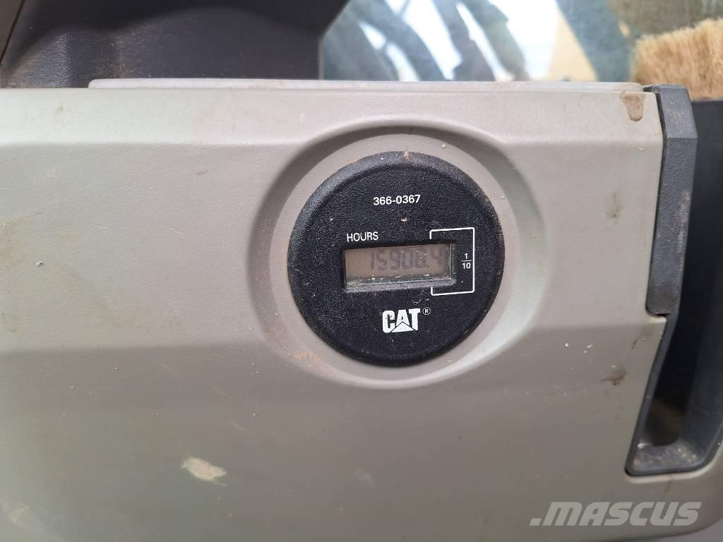 CAT 336F Pásové rýpadlá