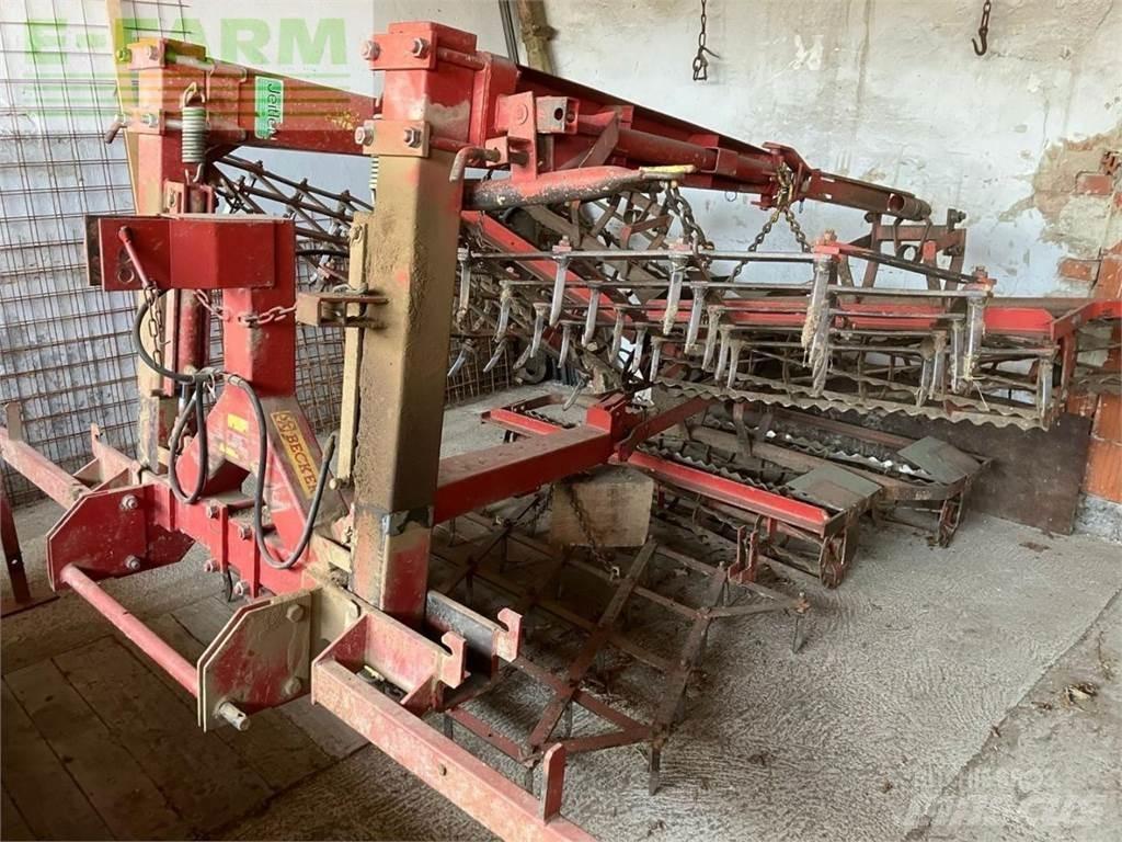 Becker K440 Kombinované sejačky