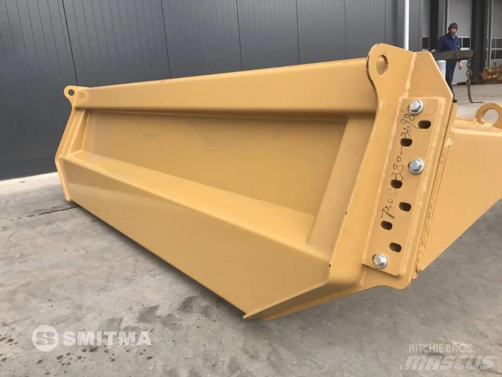 CAT 730C Zadné dvere