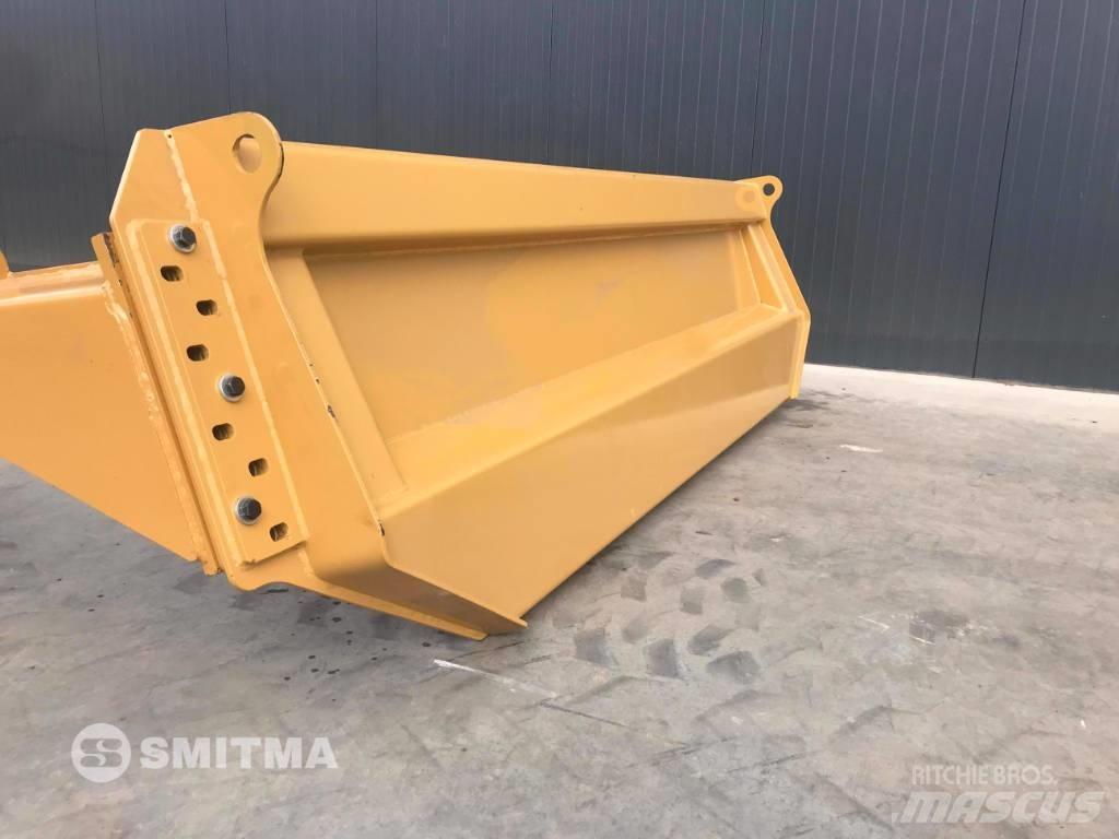CAT 730C Zadné dvere