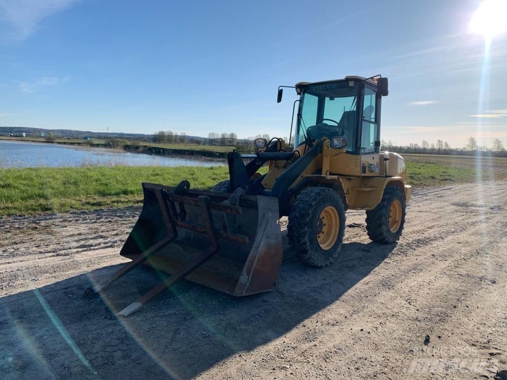 Volvo L 30 G Kolesové nakladače