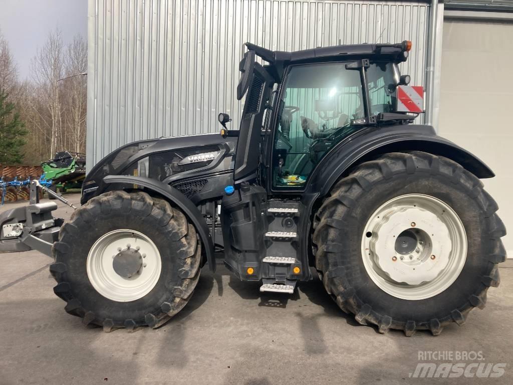 Valtra Q 305 Traktory