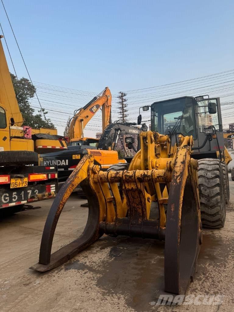 TCM L 27 Kolesové nakladače