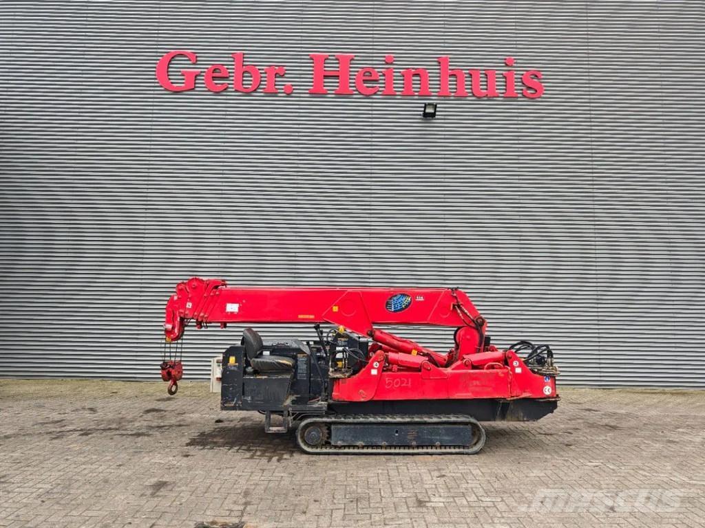 Unic URW 506 CDE Pásové žeriavy