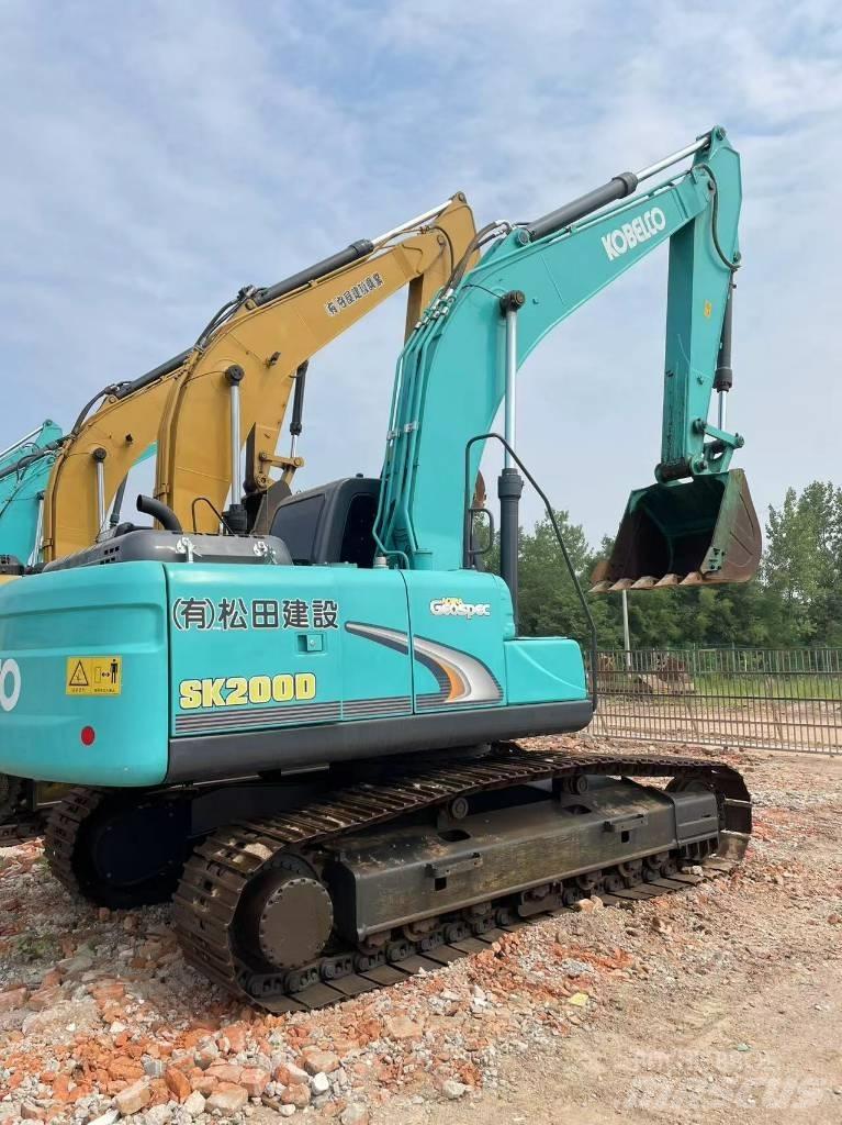 Kobelco 200 Pásové rýpadlá