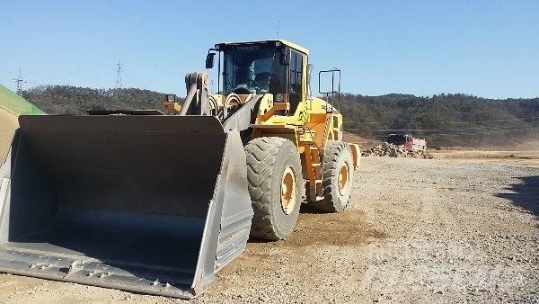 Volvo L180G Kolesové nakladače